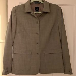 Woman’s Gap gray blazer
